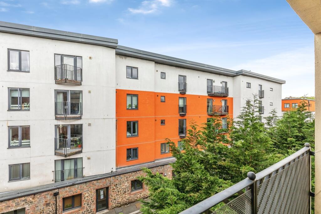 Main image of property: Waterloo Road, Bristol