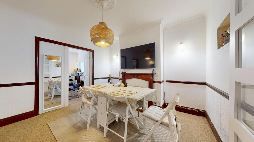 House in Cardiff, Maindy, Cathays - View 4