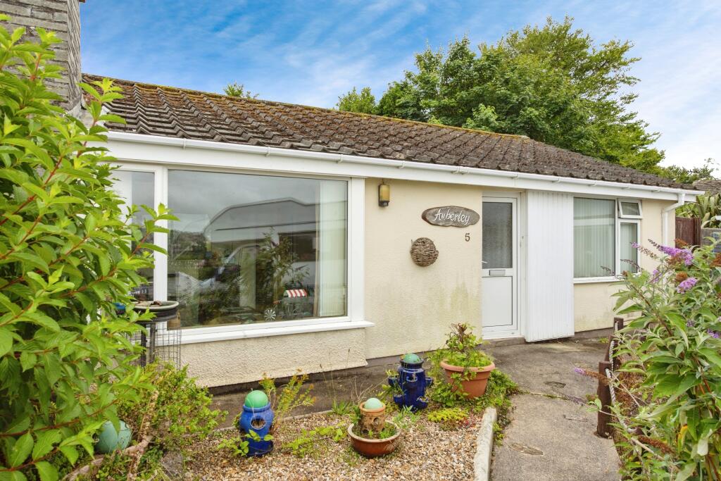 2-bed house on St. Georges Road, Looe, Cornwall, PL13, £200,000