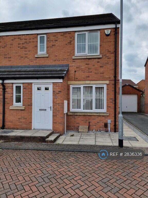 Main image of property: Pennwell Garth, Leeds, LS14