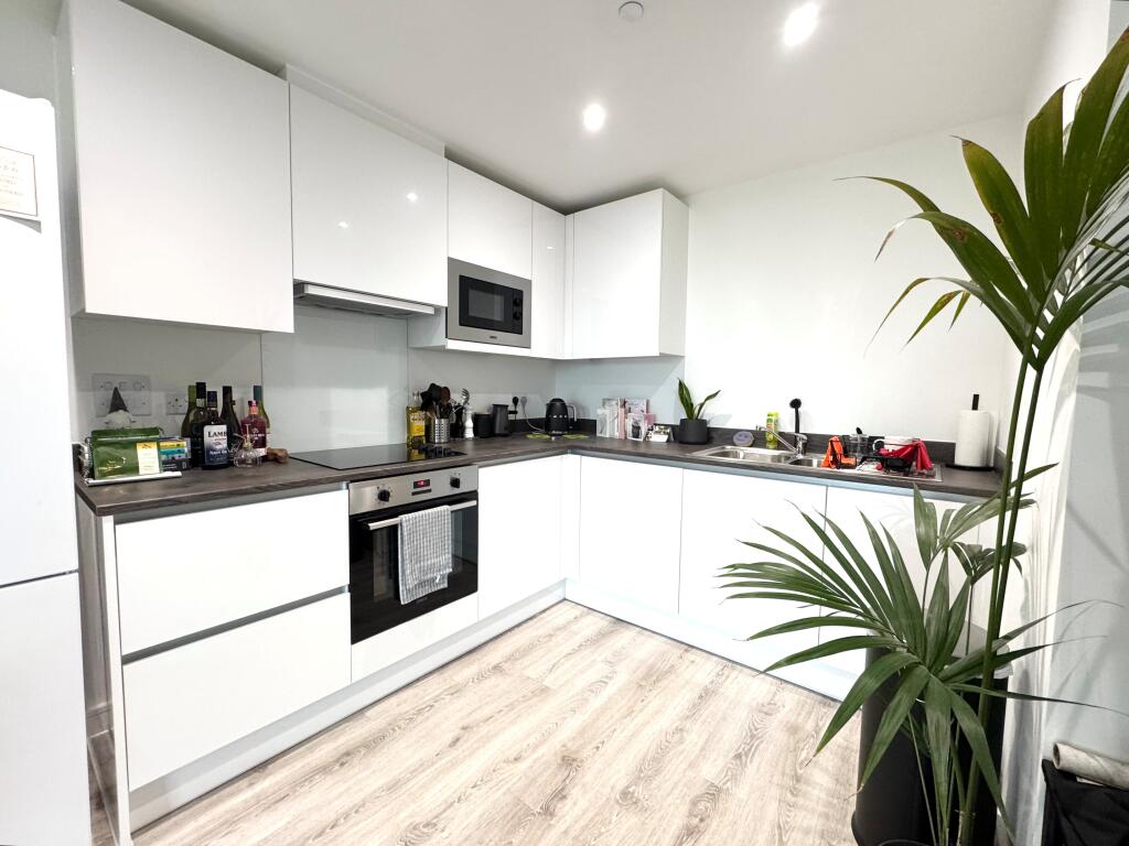 Apartment in Derby - View 3