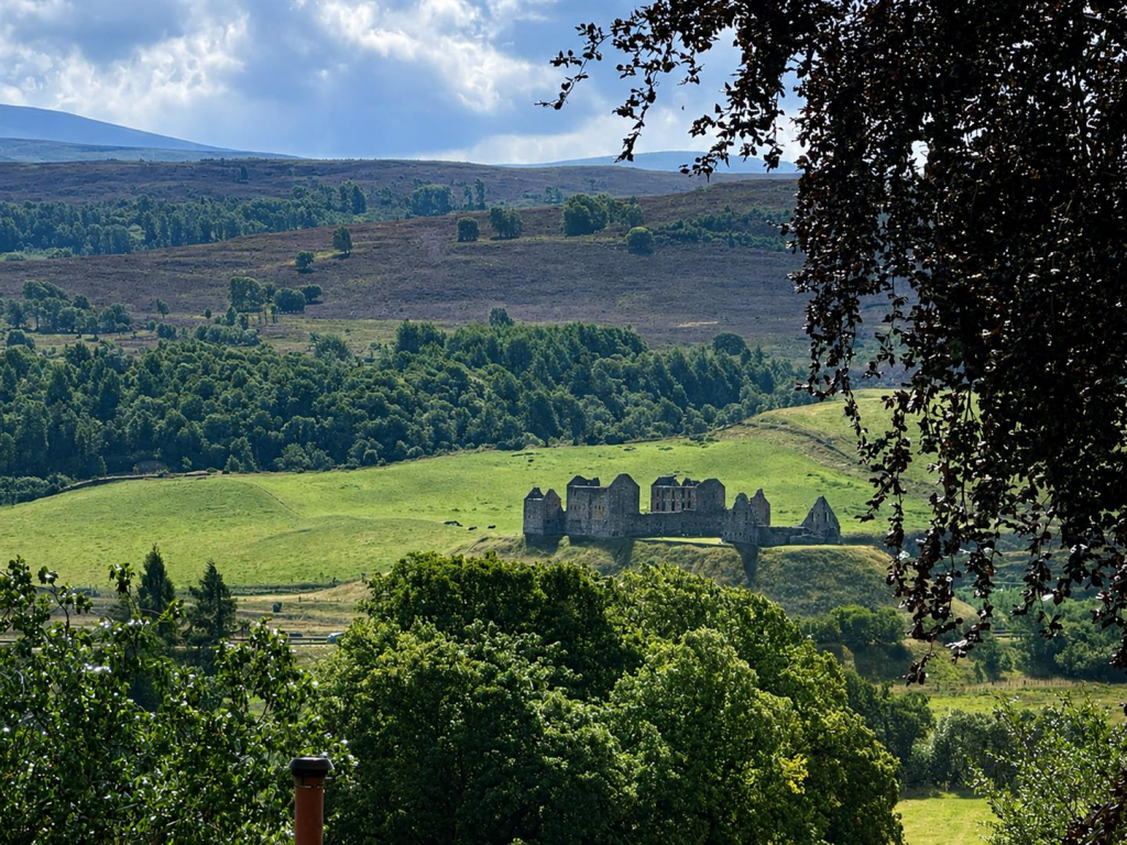 House in Kingussie, Highland - View 4