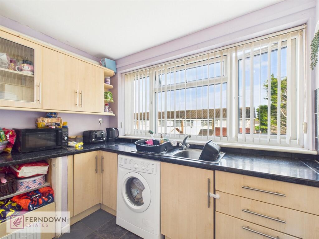 Apartment in Solihull, Fordbridge - View 2