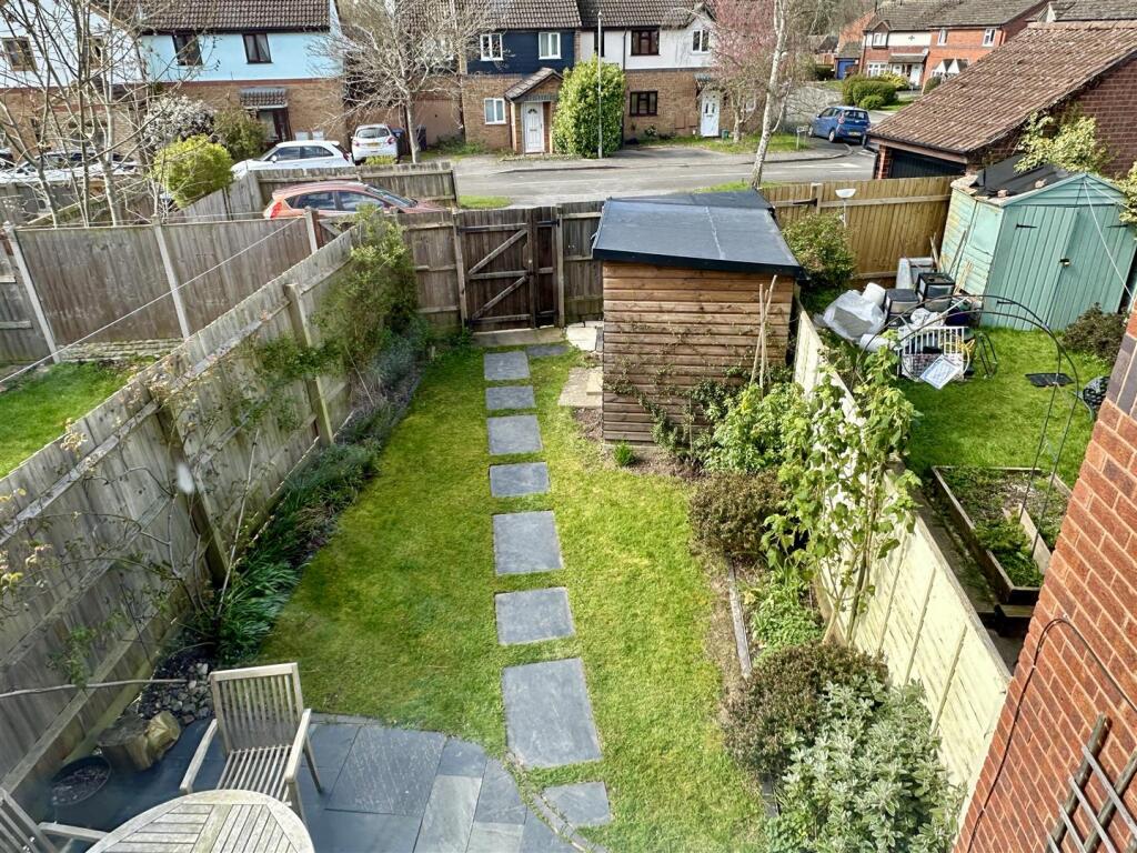 Additional image 20 of Meadow Road, Alcester