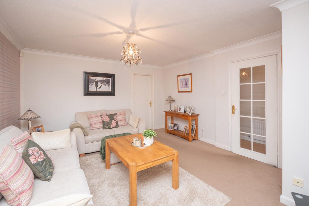 House in Cumbernauld, North Lanarkshire - View 5