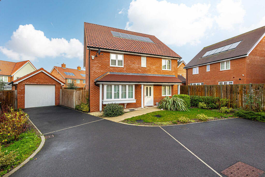 Main image of property: Carters Crescent, Rayleigh, SS6