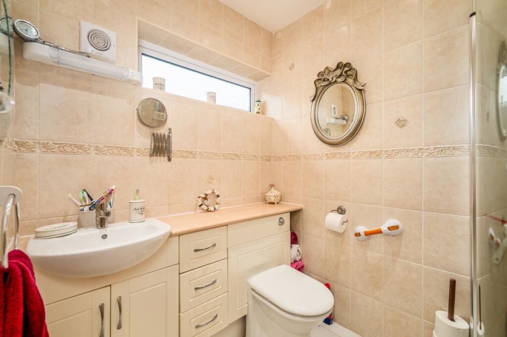 Additional image 19 of South Croft Avenue, Birkenshaw