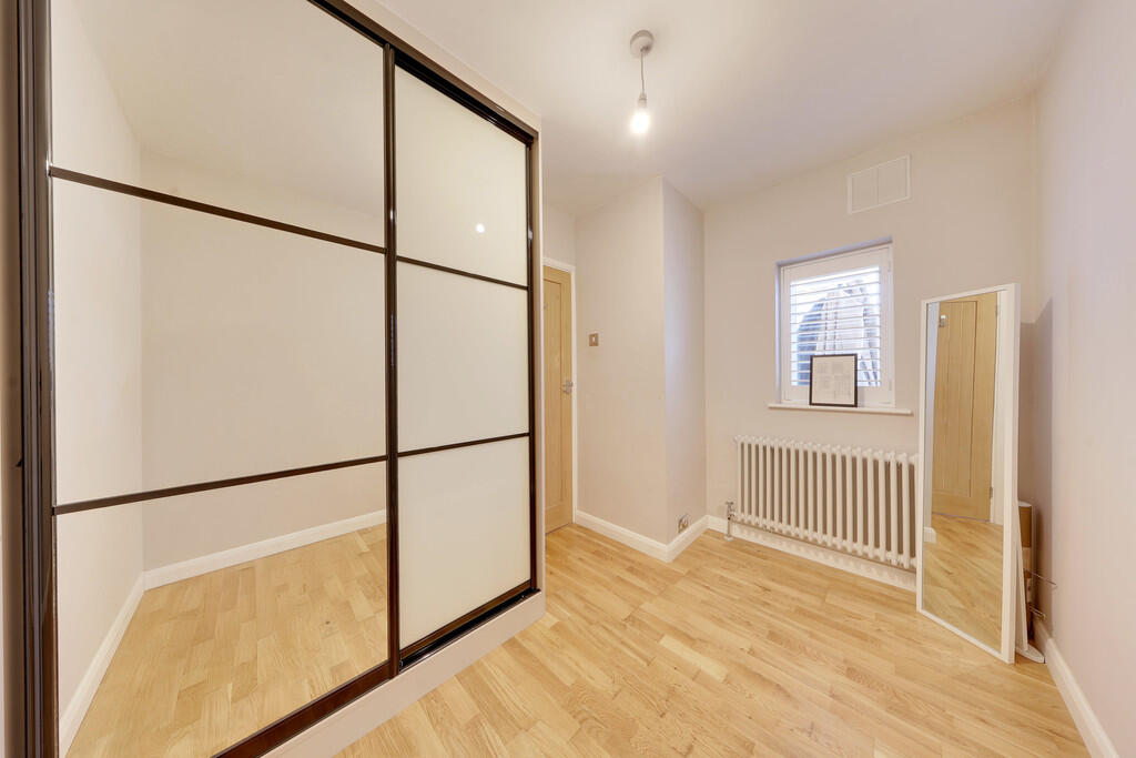 House in London, Tubbenden, Green Street Green - More