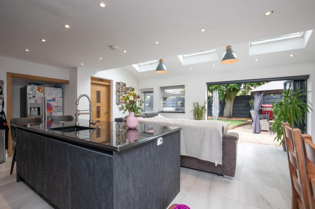 Main image of property: 8 The Retreat, Merthyr Mawr Road, Bridgend, Bridgend County, CF31