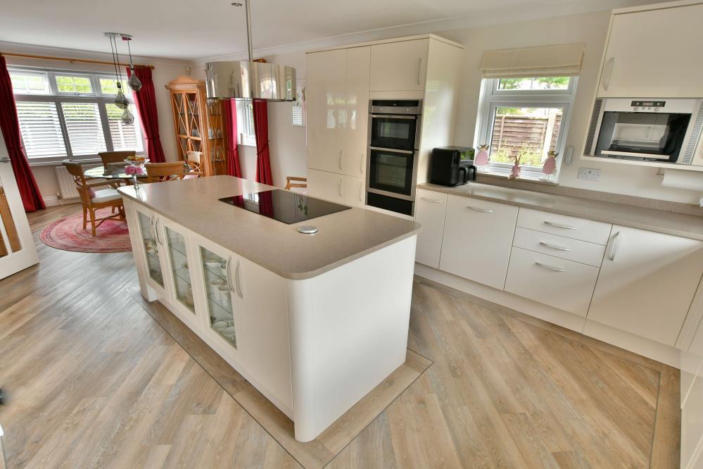 Newton Road, Sturminster Marshall, BH21 4BT photo 3