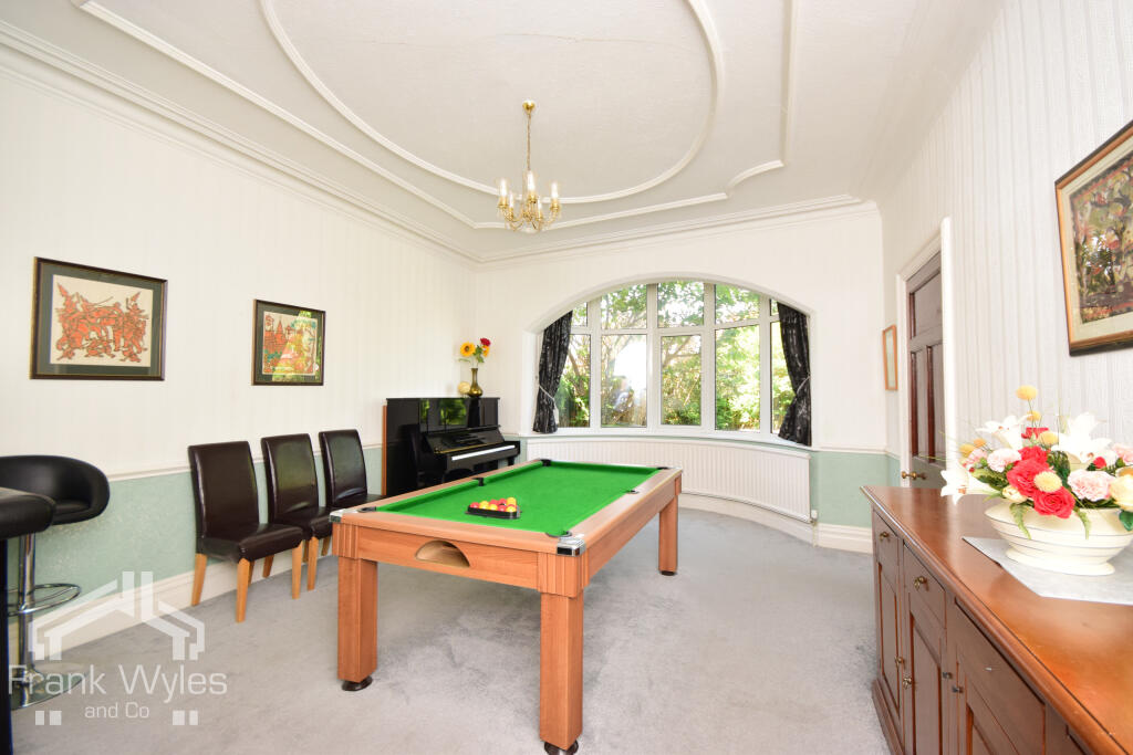 Winstanley House, Clifton Drive South, Lytham St. Annes, Lancashire photo 4