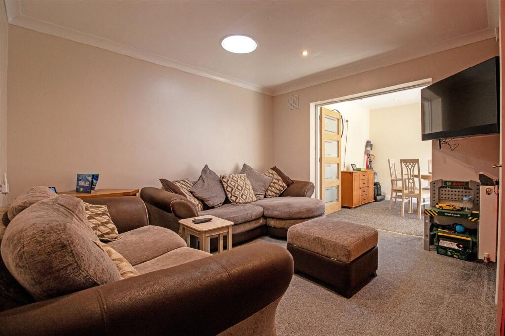 Mayflower Close, Gainsborough, DN21 photo 3
