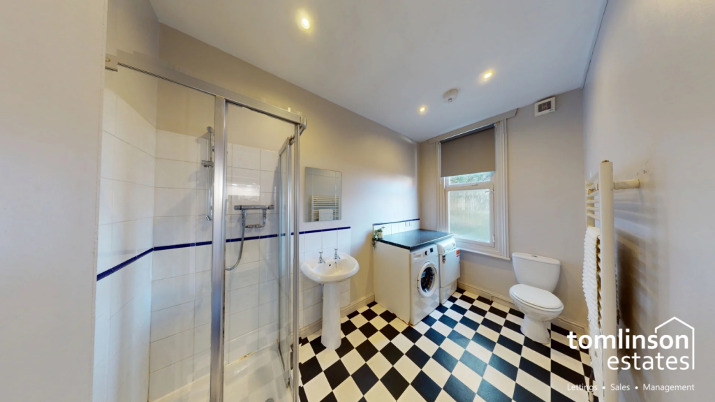 Apartment in Nottingham - View 5