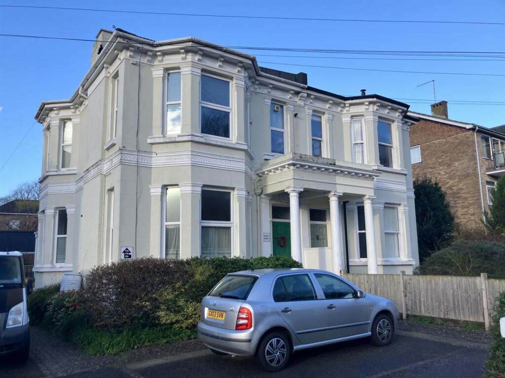 Main image of property: Tennyson Road, Worthing, West Sussex
