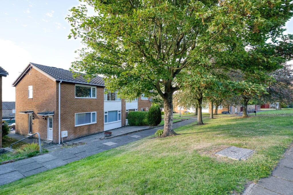 Main image of property: Leasyde Walk, Whickham, Newcastle Upon Tyne, NE16 5UF
