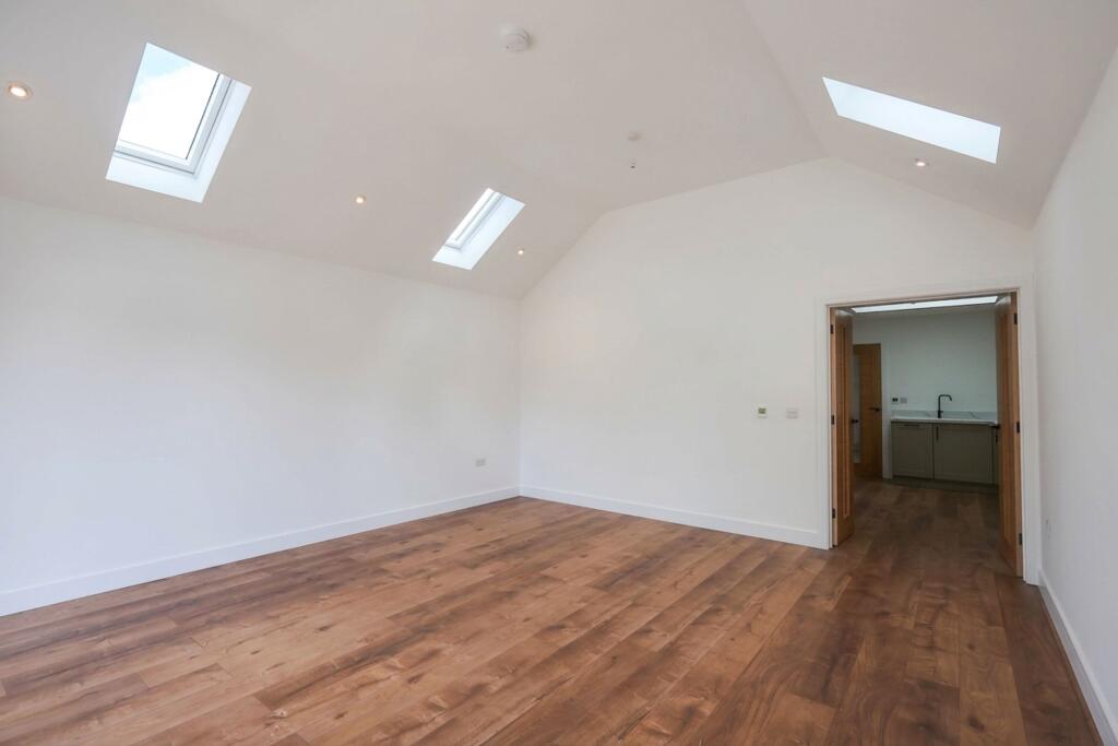House in East Cambridgeshire, Chettisham, Ely - More