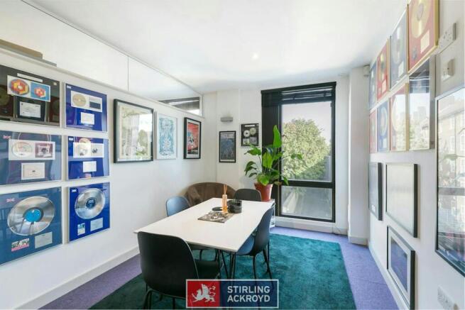 70826d1d9b9e13aafd237607ddc06dfcthetimberyardunit15drysdalestreetn16ndhoxtonshoreditchofficestudiointernal2dominionlondon.jpg