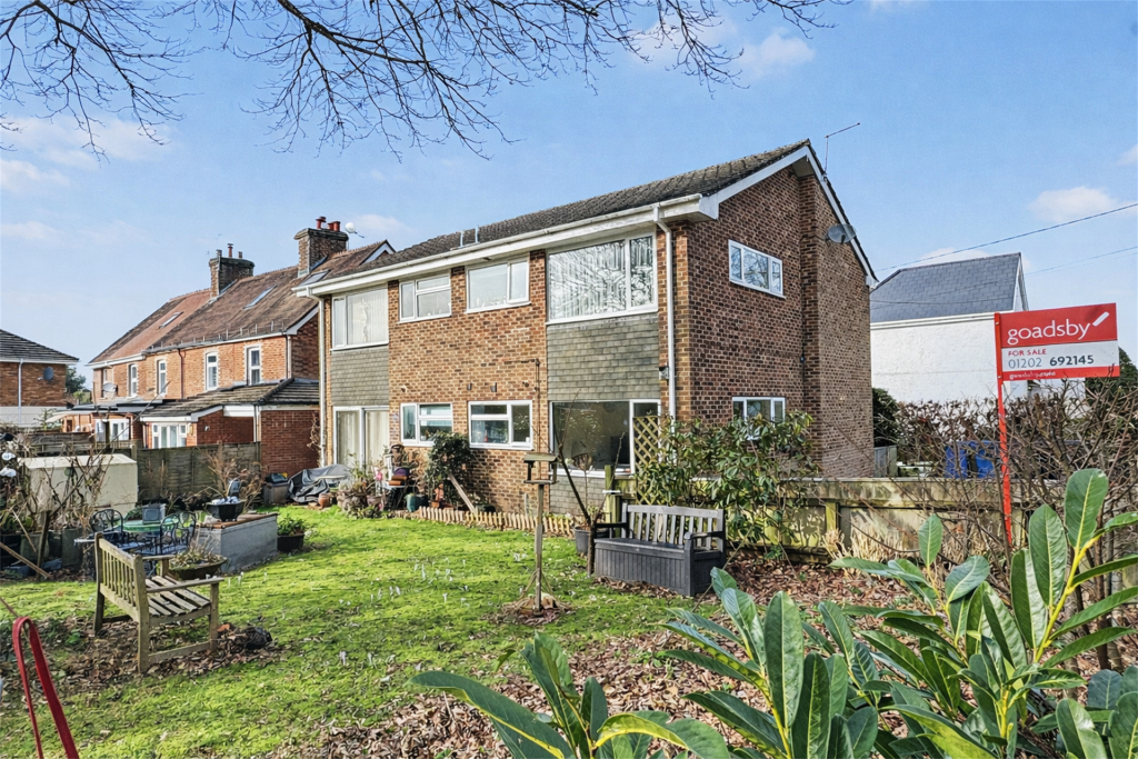 Main image of property: Broadstone