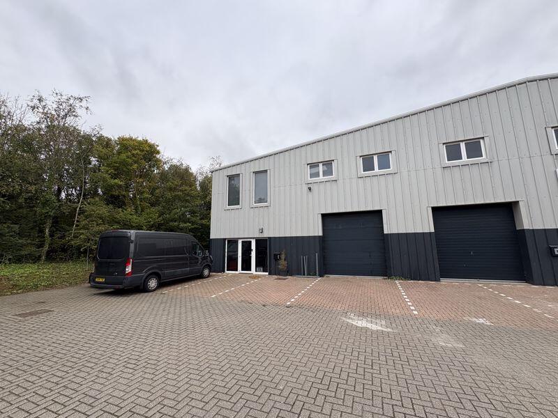Main image of property: NEWLY BUILT INDUSTRIAL BUILDING WITH GOOD NATURAL LIGHT TO BE LET 