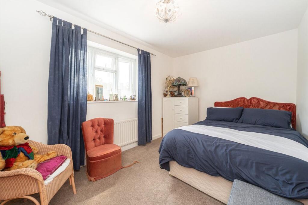 House in London - View 5