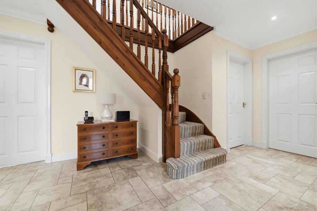 House in Macclesfield, Tytherington - View 5