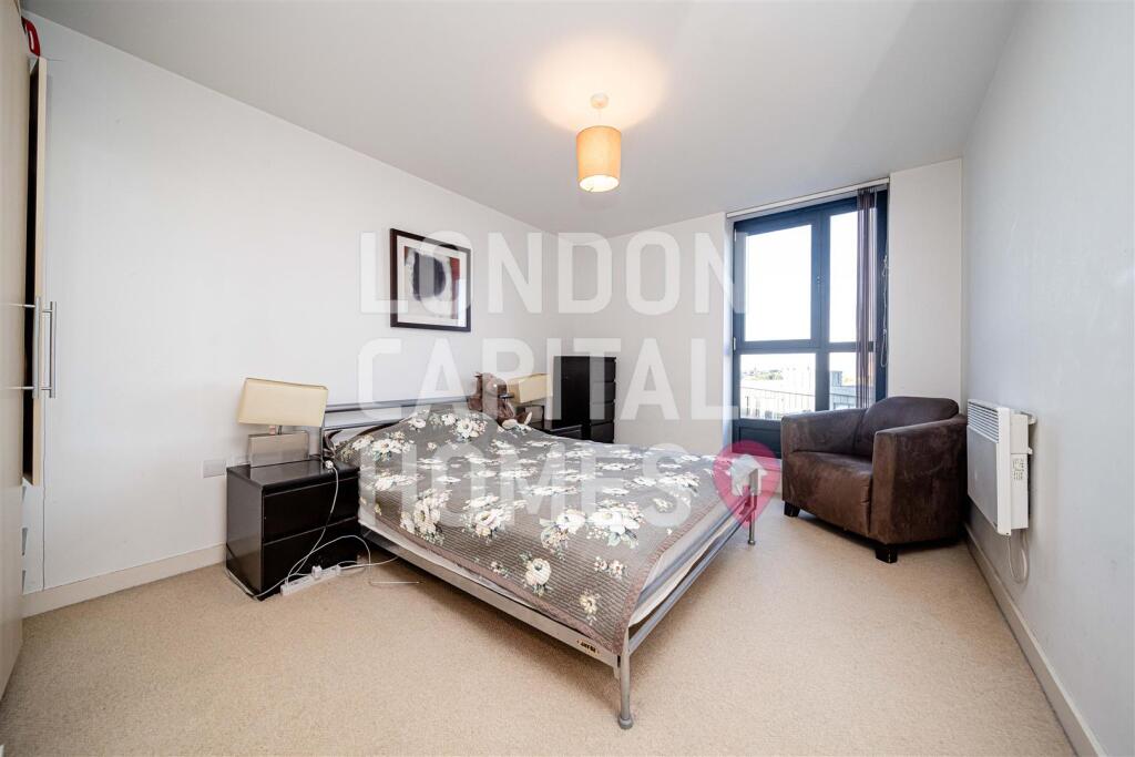 Apartment in London - More