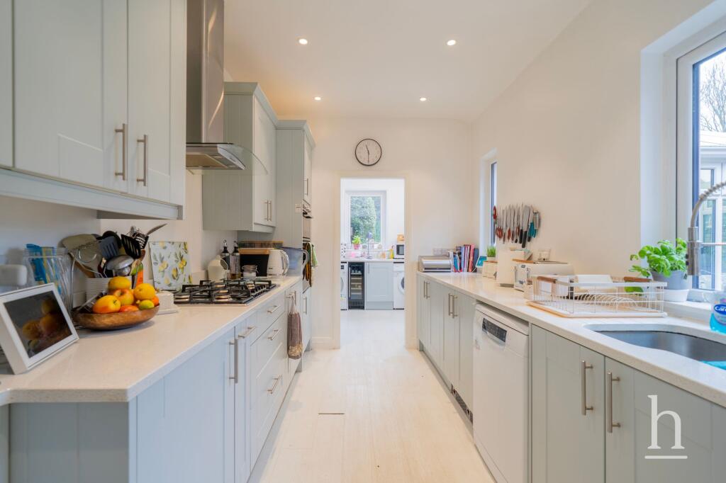 Prenton Lane, Birkenhead, CH42 photo 3