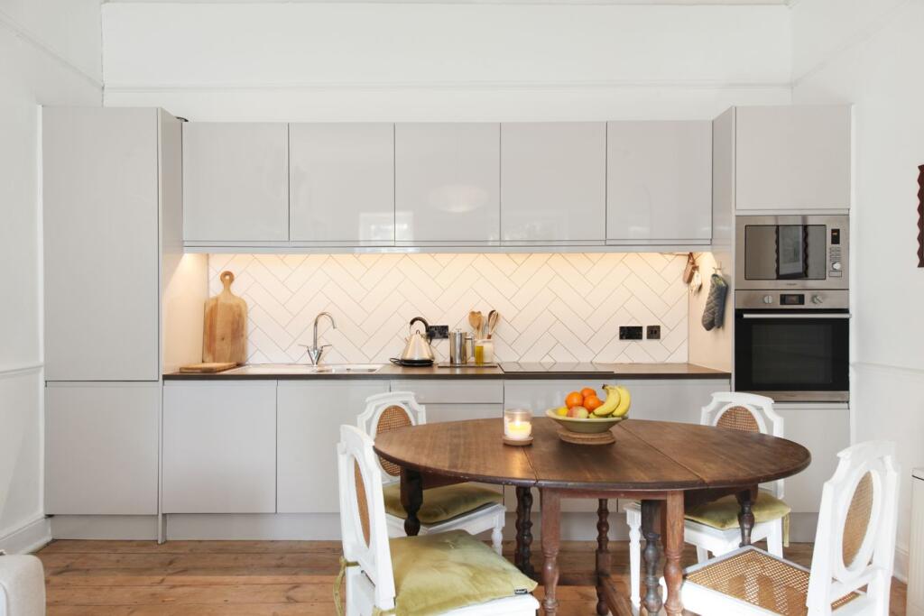 Apartment in London - View 4