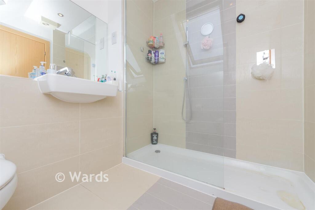 House in Dartford - View 5