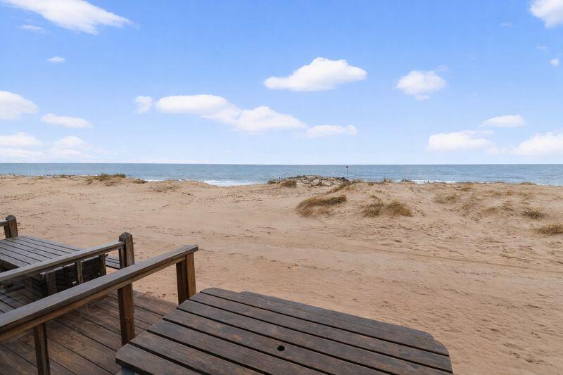 Mudeford Sand Spit, Christchurch  photo 4