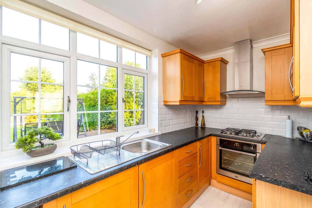 House in Wolverhampton, West Midlands - View 4