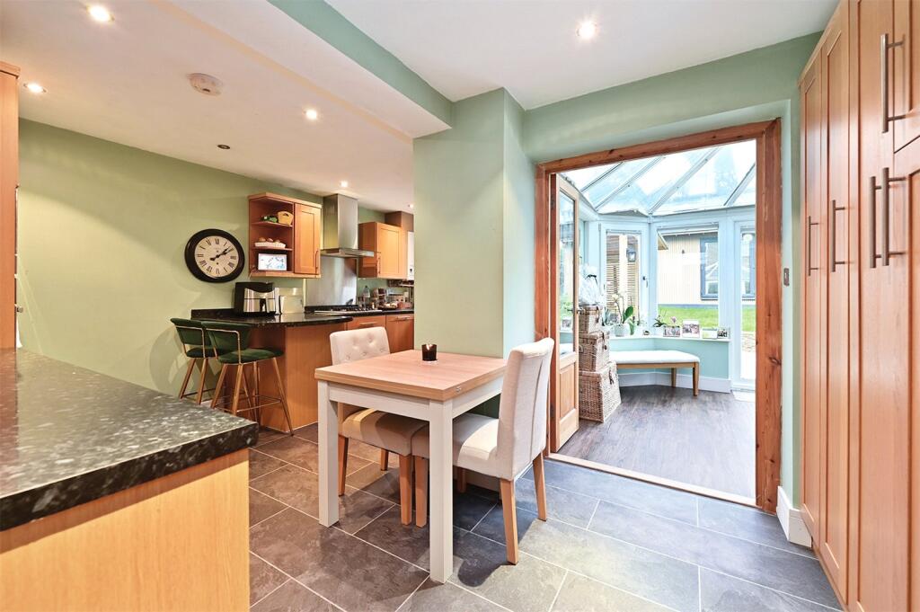 House in Surrey Heath, Surrey - View 5