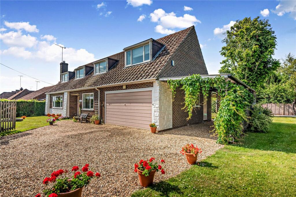 Main image of property: Freshfields Lane, Chieveley, Newbury, Berkshire, RG20