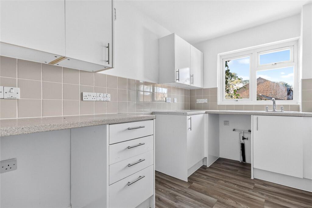 Apartment in Bracknell - View 2