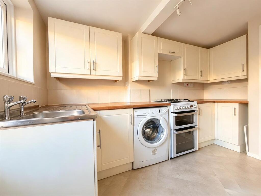 House in Exeter - View 4