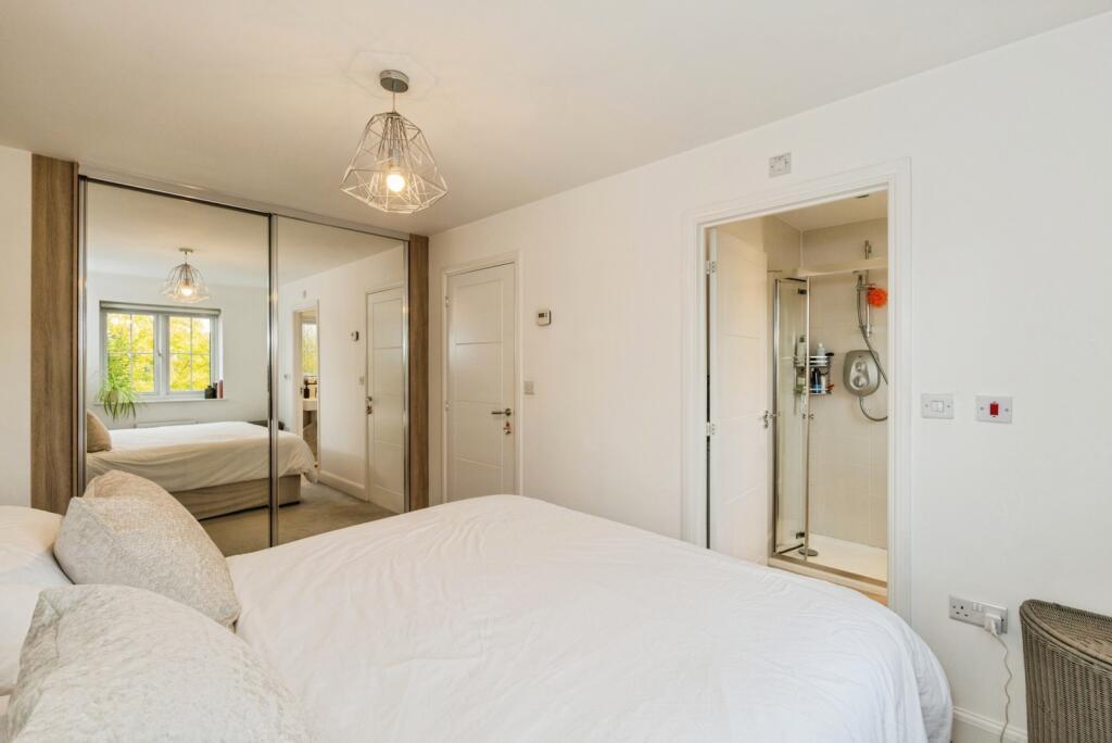House in Warrington, Kingswood, Burtonwood and Westbrook - More
