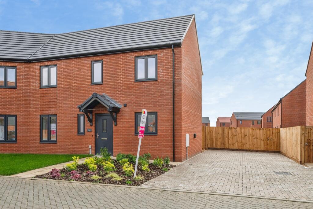 3-bed semi-detached on Emerald Close, Bradwell, Great Yarmouth, £285,000