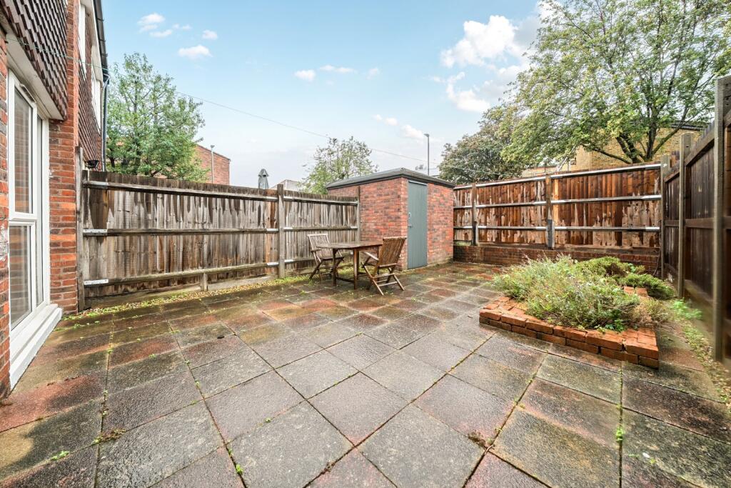 House in London - View 5