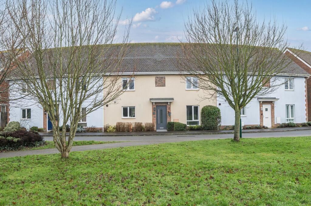 Main image of property: Fourteen Acre Avenue, Felpham, PO22