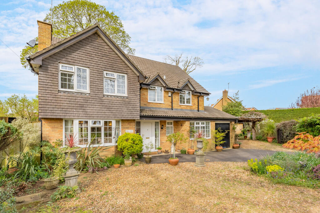 Main image of property: NN15 Church View, Burton Latimer