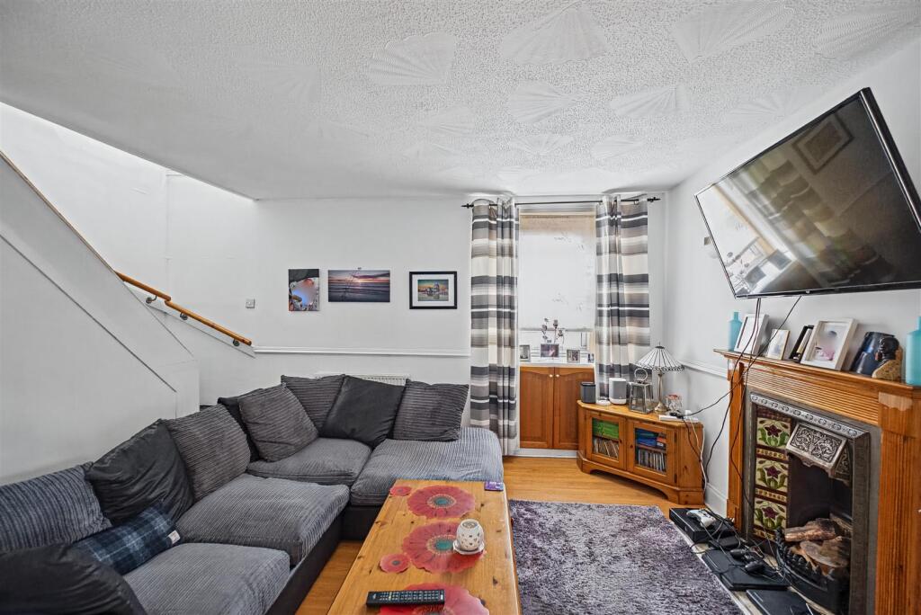 Apartment in Motherwell - View 5