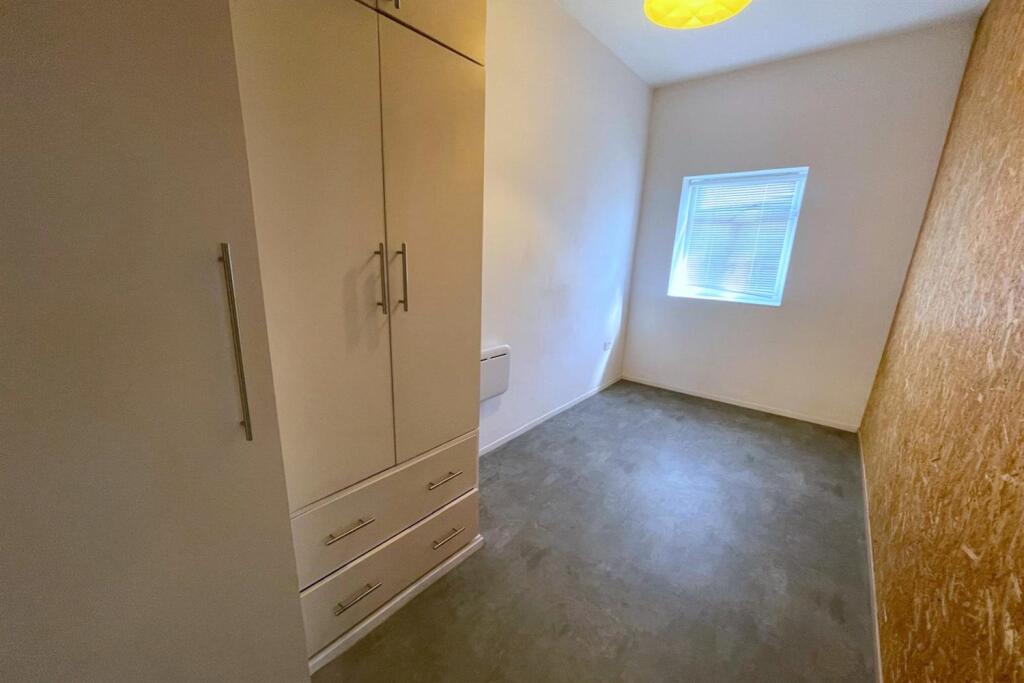 Apartment in Brighton - More