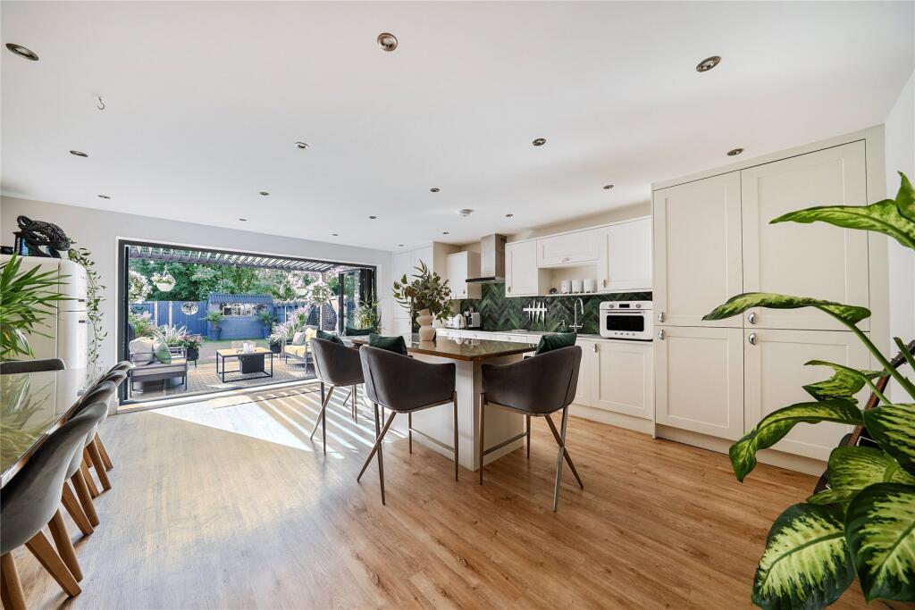House in Lidlington, Central Bedfordshire - View 2