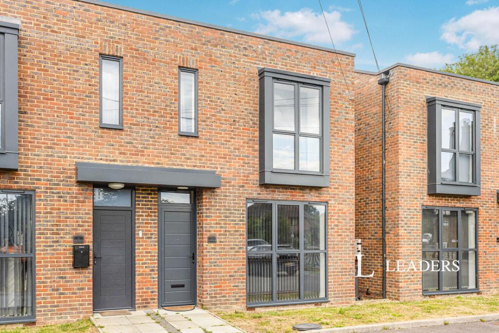 Main image of property: York Court, London Road, Sayers Common, BN6