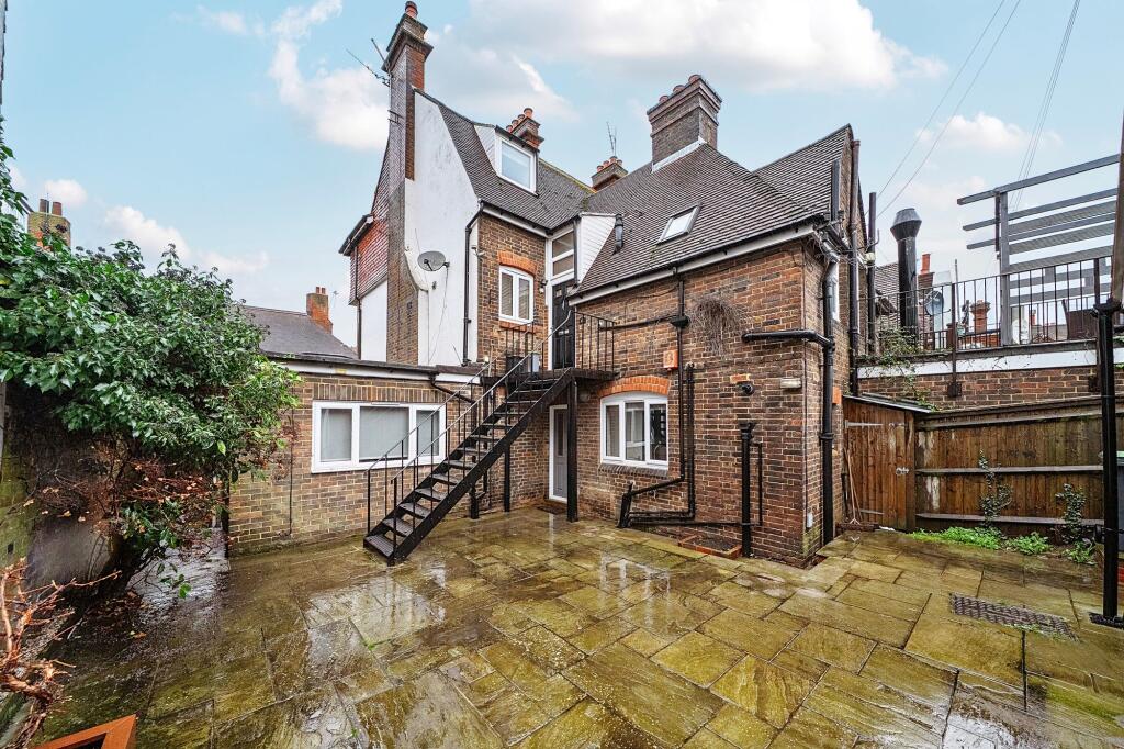 Main image of property: Shipbourne Road, Tonbridge, TN10