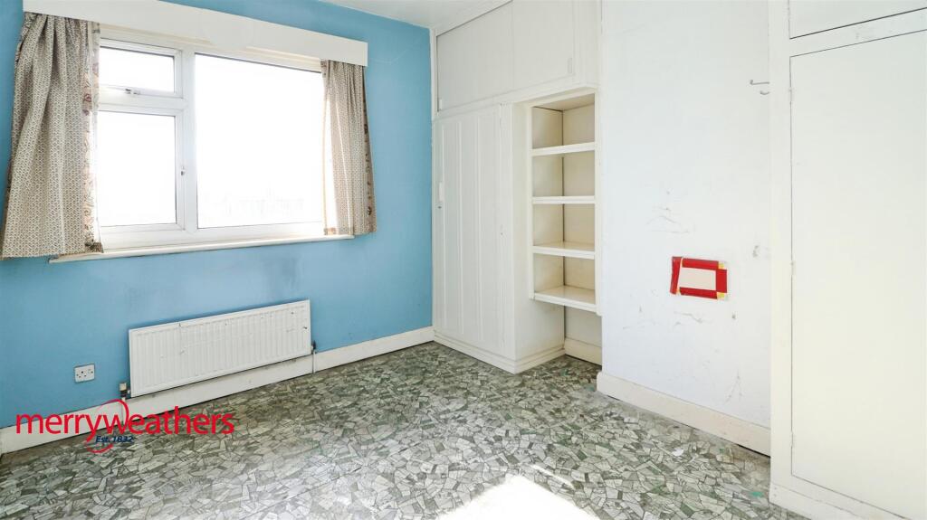 House in Rotherham, Swinton - View 4