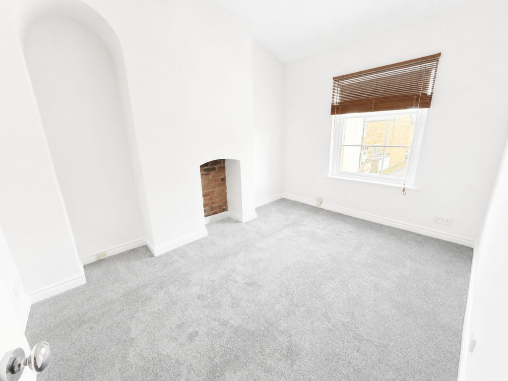 House in Bradford - View 4