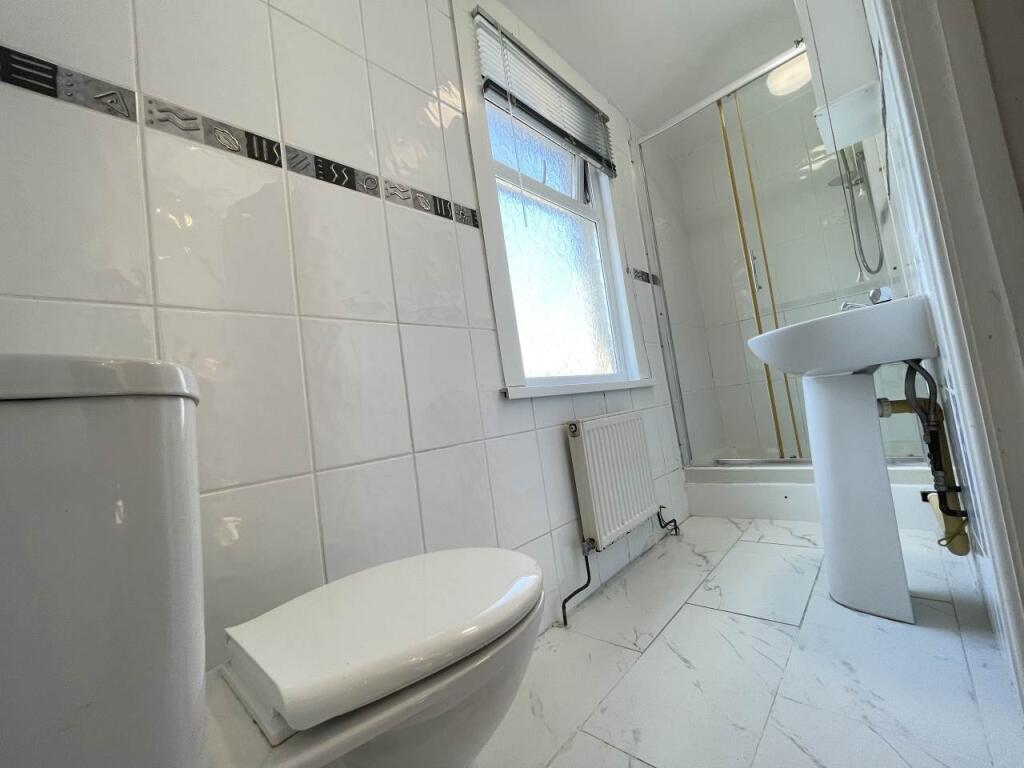Apartment in Cardiff, Maindy, Cathays - View 5