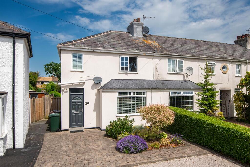Main image of property: Kearsley Avenue, Tarleton, Preston