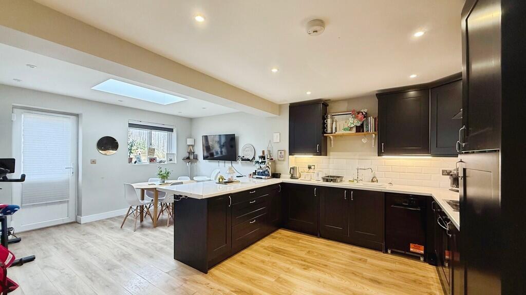 Bremeridge Road, Westbury photo 4